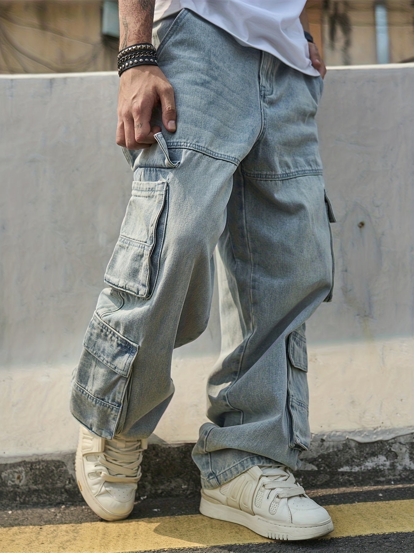 Light Wash Oversized Cargo Denim Jeans